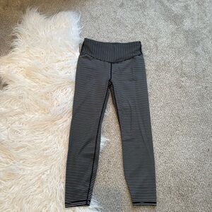 Gap Women’s striped leggings